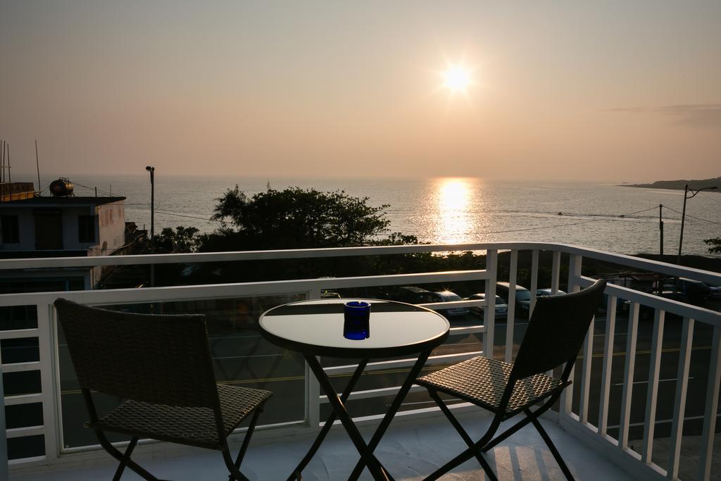 岸戀民宿 墾丁船帆石 Cape Eluanbi Экстерьер фото